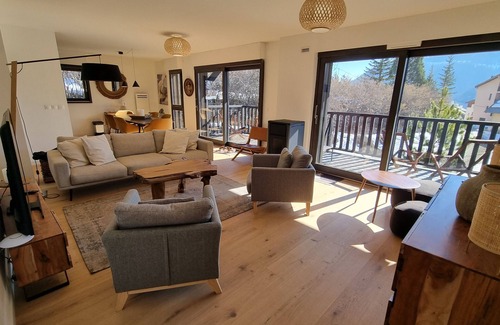 Saint-Etienne-de-Tinee Apartment | Apartment "Aspen Park 103" with Mountain View, Private Terraces & Wi-Fi