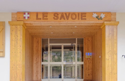 Saint-Etienne-de-Tinee Apartment | Apartment in Auron 100 meters from the slopes