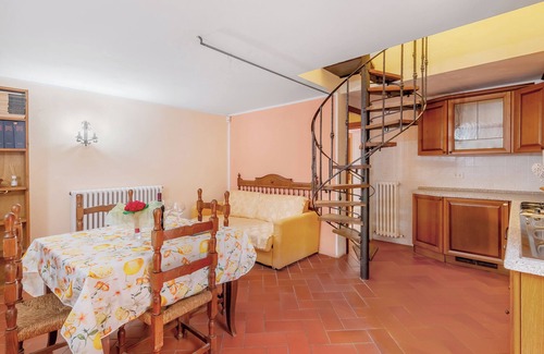 Castelfranco Piandisco Other | Apartment 'La Chiocciola' with Shared Pool, Shared Terrace and Wi-Fi