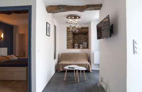 Lannion Apartment | Apartment 03 Marine theme