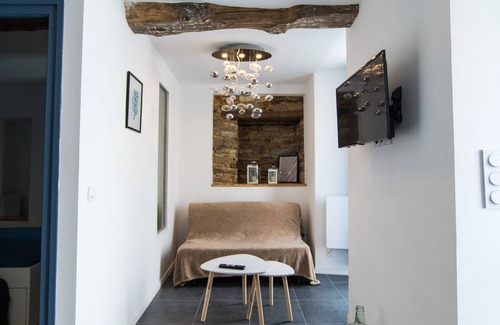 Lannion Apartment | Apartment 03 Marine theme