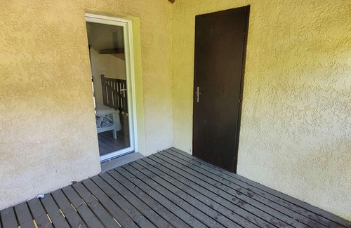 Aureilhan Apartment | Apartment 1 bedroom and mezzanine 1 km from the lake