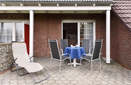 Neuharlingersiel Apartment | Apartment 1 - Landhaus Spittdiek