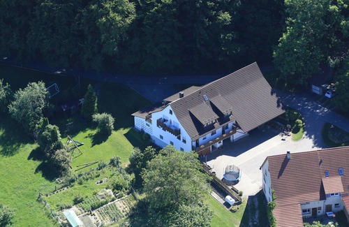 Owingen Apartment | Apartment '1' with Mountain View, Shared Garden and Wi-Fi