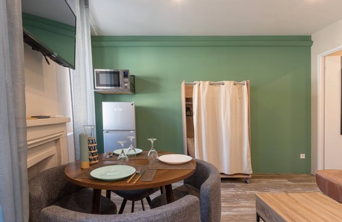 Bourg-Saint-Andeol Apartment | Apartment '107 - Cosy T2' with Wi-Fi and Air Conditioning