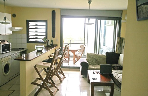 L'Etang-Sale Apartment | APARTMENT 10 MINUTES FROM THE BEACH