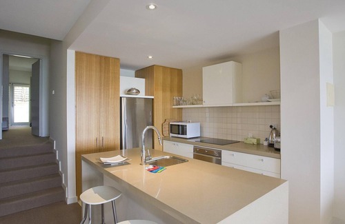 Lorne Apartment | Apartment 15 Kalimna