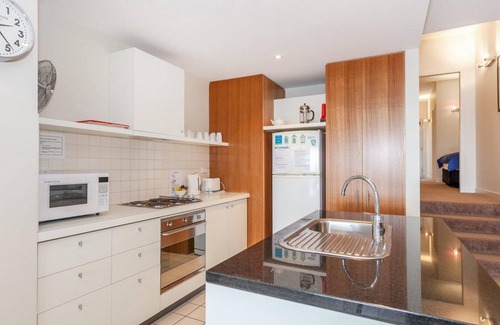 Lorne Apartment | Apartment 16 Kalimna