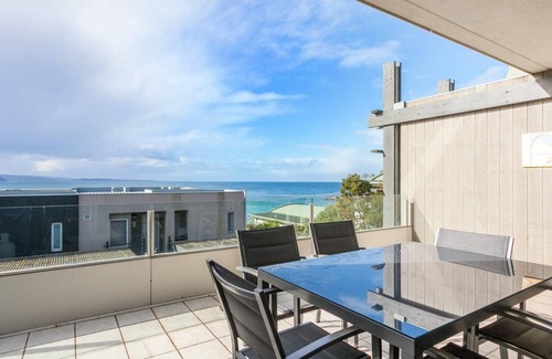 Lorne Apartment | Apartment 16 Kalimna