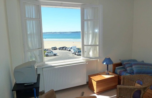 Plonevez-Porzay Apartment | - Apartment 2 -