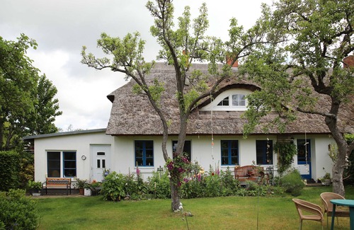 Fuhlendorf Apartment | Apartment 2 (OG) - Apartment in historic farmhouse
