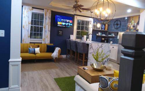Stone Mountain Apartment | Apartment ∙ 2 bedrooms ∙ 4 guests
