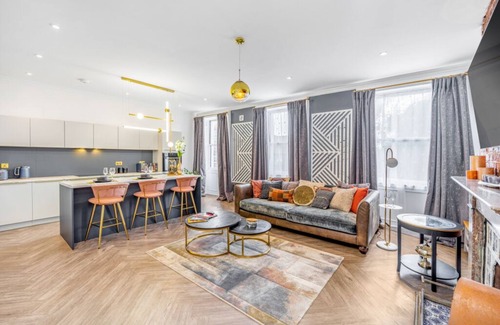 Boston Apartment | Apartment 2, where luxury, and splendour are!