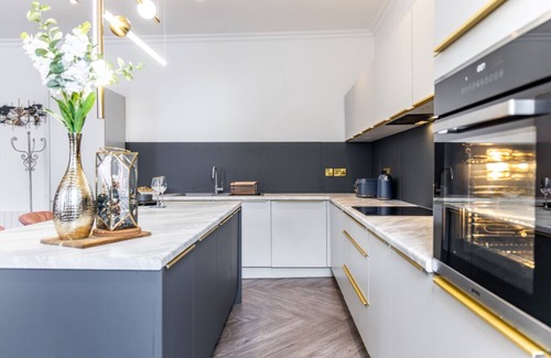 Boston Apartment | Apartment 2, where luxury, and splendour are!