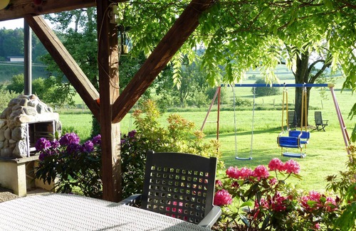 Unterreitnau Apartment | Apartment '2' with Shared Garden and Wi-Fi