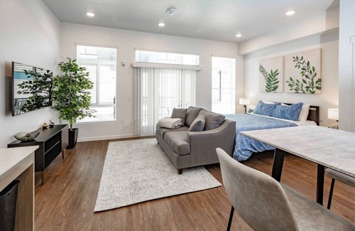 North Salt Lake Apartment | Apartment 2102 · Luxury style studio 1 bath apartment