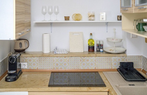 Rheinhausen Apartment | Apartment '3, 16qm' with Shared Terrace and Wi-Fi