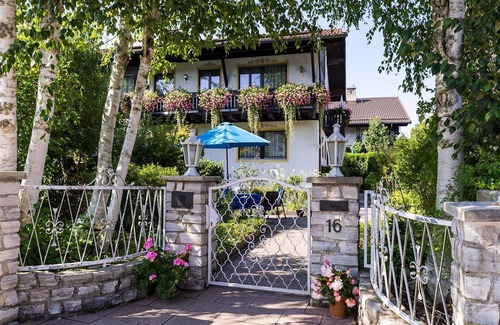 Bad Endorf Apartment | Apartment 3, 32 qm 1. Etage, Kombinierter Wohn- und Schlafbereich