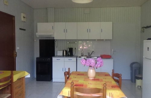 Dieppe Apartment | Apartment 32m ², WIFI, parking, garden + barbecue + shed for storing bicycles