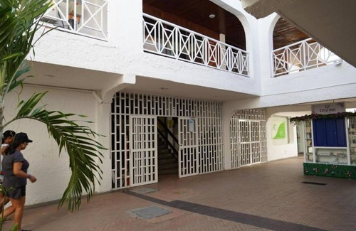 Punta Hansa Apartment | Apartment 35 meters from the beach of Spratt bight