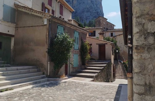 Castellane Apartment | Apartment '3rd Floor' with Wi-Fi