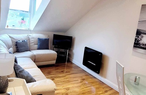 Darlington Apartment | Apartment 4 - CHIC 2 BEDROOM APARTMENT LUXURY IN A GREAT LOCATION