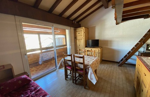 Crest-Voland Apartment | Apartment 4 people, ski-in/ski-out, village center with parking