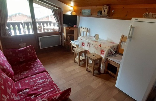 Praz-sur-Arly Apartment | Apartment 4 pers praz sur arly facing south overlooking the slopes near the center