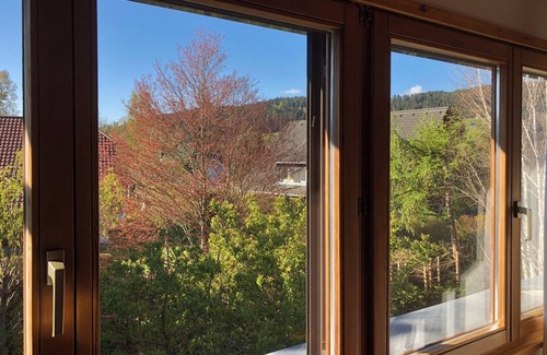 Hinterzarten Apartment | Apartment '4-Star Superior - 80 sqm' with Mountain View, Shared Terrace and Wi-Fi