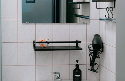 Groedig Apartment | Apartment 4 with balcony and in view of Untersberg