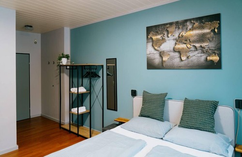 Groedig Apartment | Apartment 4 with balcony and in view of Untersberg