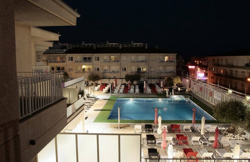 L'Estartit Apartment | APARTMENT (5 ADULTS) POOL VIEW