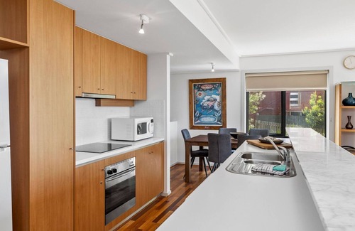 Lorne Apartment | Apartment 5 Pacific Apartments