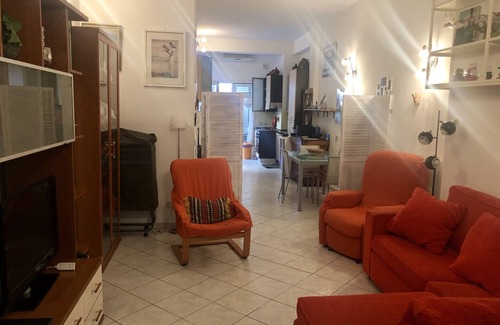 Follonica Apartment | Apartment 50m from the sea all service