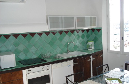 Cassis Apartment | APARTMENT 50m2 IN 1st LINE ON THE PORT, SEA VIEW, AIR CONDITIONING, PARKING