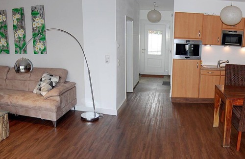 Reinbek Apartment | Apartment (56 m²) in the metropolitan region of Hamburg and yet idyllically located