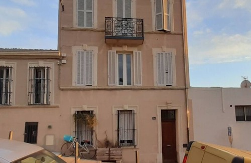 1st Arrondissement Apartment | Apartment 65 m2 quiet Longchamps area with garden on ground floor