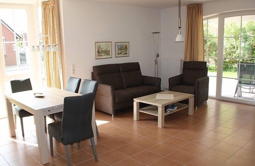 Greetsiel Apartment | Apartment (70sqm) for 4 persons with garden and sep. Guest WC in a quiet location