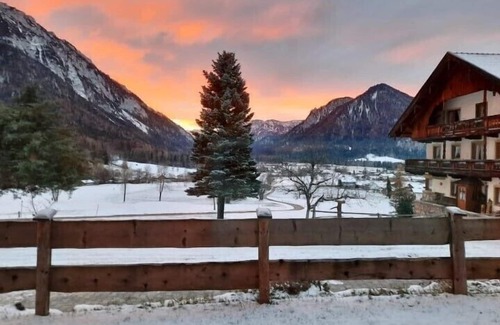 Ruhpolding Apartment | Apartment 80sqm, balcony, kitchenette, 1 bedroom, and 1 bed-sitting room