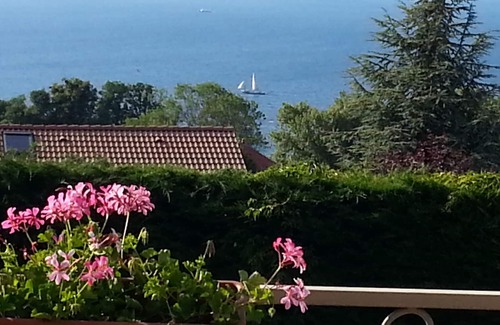 Publier Villa | Apartment 83 m2 in villa view Lake Geneva and Golf Evian on foot