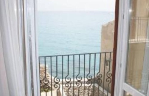 Old Town Apartment | Apartment a few steps from the sea and Cathedral's Square.