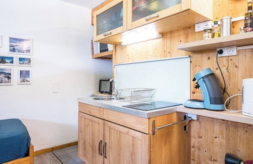 Arc-1600 Apartment | Apartment 'Arc 1600 - Studio' with Mountain View and Wi-Fi
