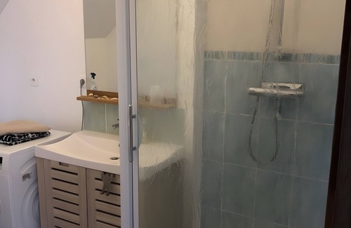 Durtal Apartment | Apartment 'À L'Aujardière' with Shared Garden and Wi-Fi