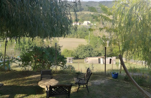 Bourdeaux Apartment | Apartment 'À La Campagne' with Mountain View, Private Terrace and Wi-Fi