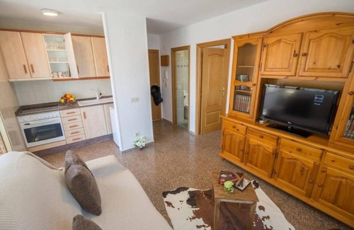 Rincon de Loix Apartment | Apartment 'Acuarium Lux' with Shared Pool, Wi-Fi and Air Conditioning