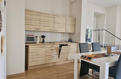 Kleinwelka Apartment | Apartment 'African Style In Kleinwelka' with Shared Garden and Wi-Fi