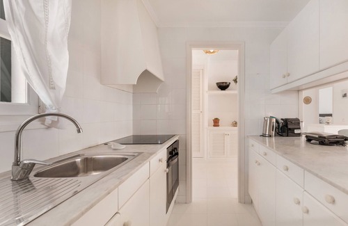 Son Parc Apartment | Apartment 'Albatros 47 Golf' by the Sea and Golf Course with Shared Pool and Wi-Fi