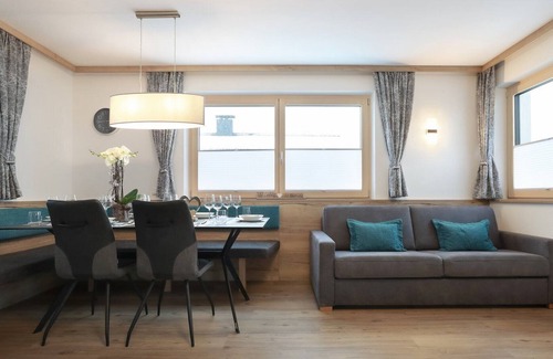 Burgstall Apartment | Apartment Alina 1 with Mountain View, Balcony & Wi-Fi