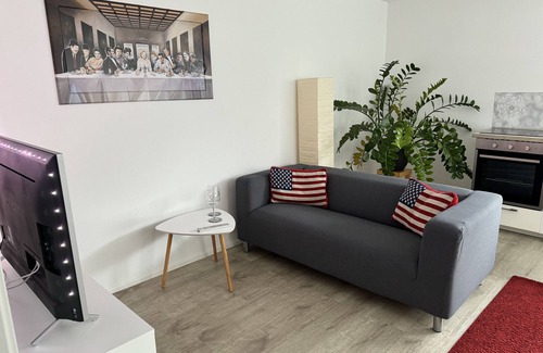 Hoffenheim Apartment | Apartment 'Alina' with Private Terrace and Wi-Fi