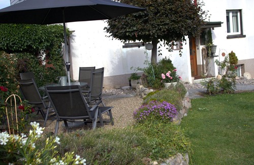 Titisee-Neustadt Apartment | Apartment 'Am Brunnen' with Shared Terrace, Shared Garden and Wi-Fi